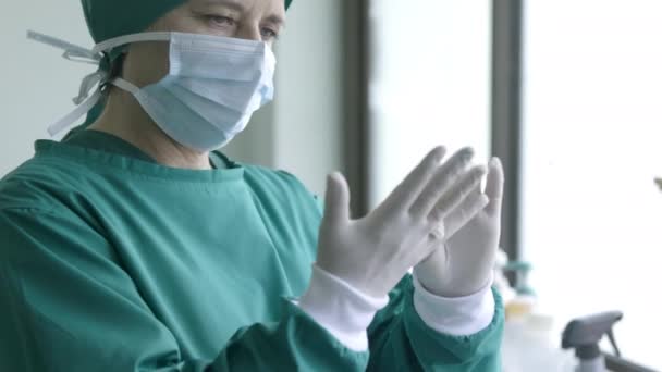 Doctor Putting Surgical Gloves Professional Medical Safety Hygiene Surgery Medical — Vídeos de Stock