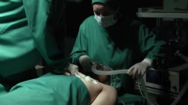 Cardiac arrest and cardiopulmonary resuscitation in the operating room.