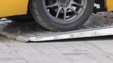 Çekici çekici kamyon yol yardımı..