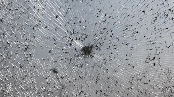 Zerbrochene Frontscheibe Eines Autos Nahaufnahme Als Hintergrund Struktur Zerbrochenes Glas — Stockvideo