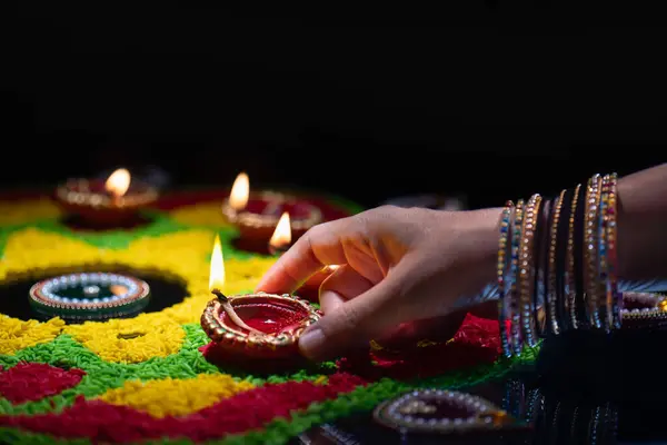 Lámparas Arcilla Diya Encendidas Durante Celebración Diwali Diwali Deepavali Fiesta — Foto de Stock