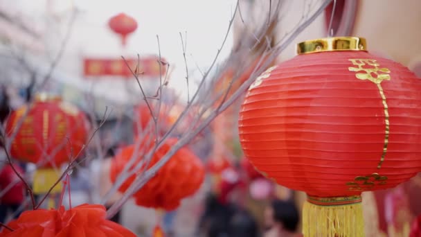 チャイナタウンエリアの中国の新年のランタンと装飾の照明 — ストック動画