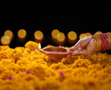 Diwali Gelenekleri ve Dünya Çapındaki Kutlamalar