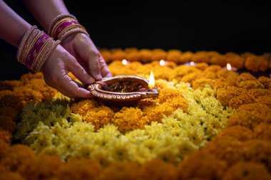 Diwali Gelenekleri ve Dünya Çapındaki Kutlamalar.