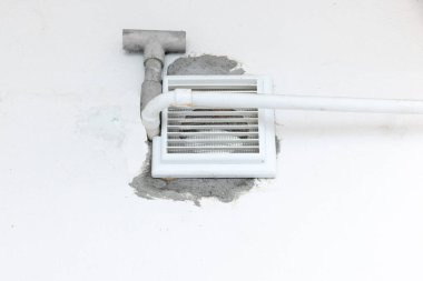 Banyo Havalandırması için Beton Duvarı delin.