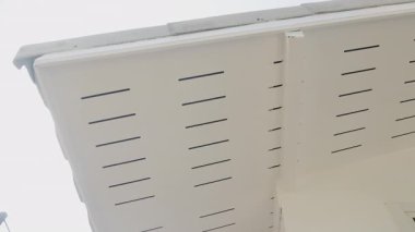 Havalandırma tavanı evdeki ısıyı azaltabilir..