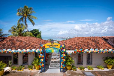 Brezilya 'nın Pernambuco kenti Olinda, Brezilya' nın Alto da Se Tepesi manzarası.