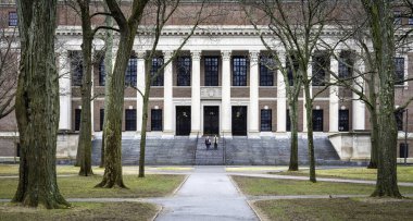 Cambridge, Massachusetts, ABD 'deki ünlü Harvard Üniversitesi' nin tarihi mimarisi.