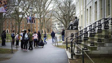 Cambridge, Massachusetts, ABD 'deki ünlü Harvard Üniversitesi' nin tarihi mimarisi.