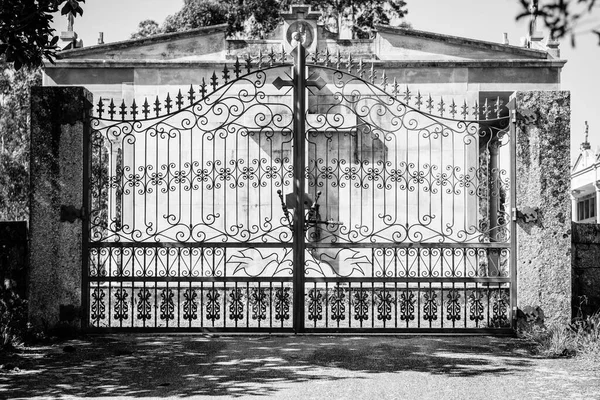 Puerta Hierro Forjado Cementerio Pueblo Galicia España — Foto de Stock