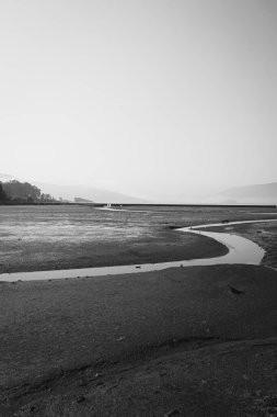 Galiçya 'nın Vilaboa belediyesinde (İspanya) Salinas de Ullo adlı tuz düzlüklerinin bulunduğu körfez)