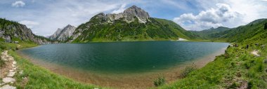 Radstater Tauern 'deki Tappenkarsee Gölü