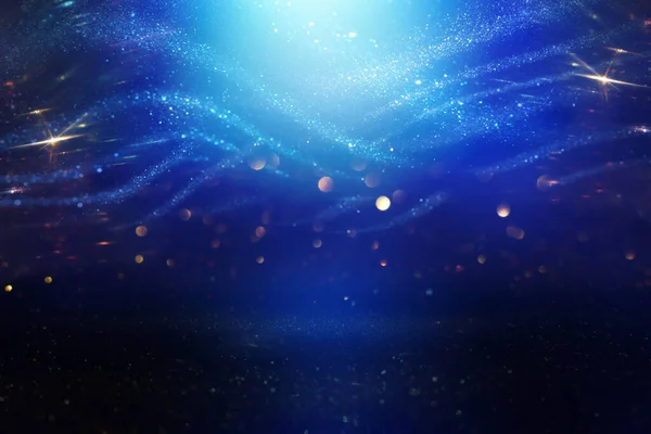 นหล งของแสงแวววาวนามธรรม ทอง าเง และส โฟก — ภาพถ่ายสต็อก