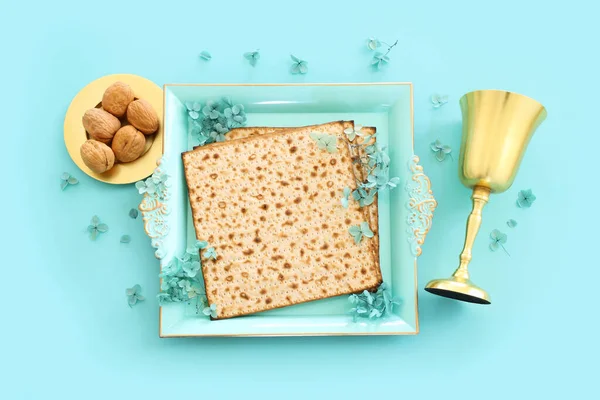 Conceptul Sărbătoare Pesah Vacanță Paști Evreiască Peste Fundal Albastru Pastel — Fotografie, imagine de stoc