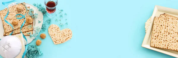 Pesah Viering Concept Joodse Paasvakantie Pastelblauwe Achtergrond — Stockfoto