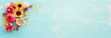 Rosh hashanah (Yahudi Yeni Yıl Tatili) konsepti. Geleneksel semboller