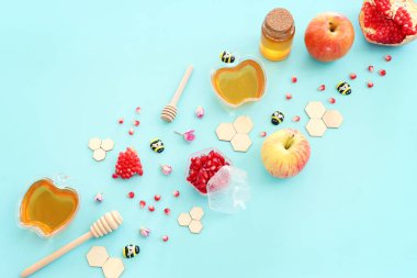 Rosh hashanah (Yahudi Yeni Yıl Tatili) konsepti. Geleneksel semboller