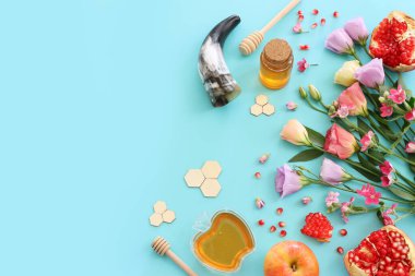 Rosh hashanah (Yahudi Yeni Yıl Tatili) konsepti. Geleneksel semboller