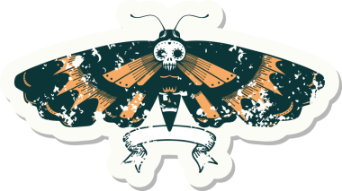 Üzerinde ölüm bayrağı olan eski bir çıkartma. Bir insan tarafından çizilmiş baş güvesi.