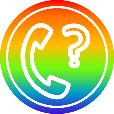 Bir insan tarafından çizilmiş gökkuşağı gradyan çizgili soru işareti simgesi olan telefon ahizesi