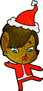 Bir insan tarafından çizilmiş Noel Baba şapkası giymiş, şaşırmış bir kızın el çizimi karikatürü.