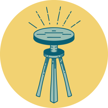 Bir insan tarafından çizilmiş dövme stili ahşap bir tabure.