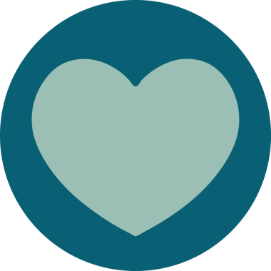 Bir insan tarafından çizilmiş bir kalbin ikonik dövme şekli