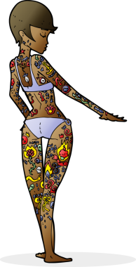 Bir insan tarafından çizilmiş dövmeli bikinili kız.