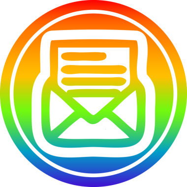 bir insan tarafından çizilmiş gökkuşağı gradyanı olan zarf harfli dairesel simge