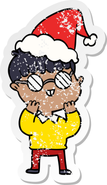 Bir insan tarafından çizilmiş Noel Baba şapkası takan gözlüklü bir çocuk.