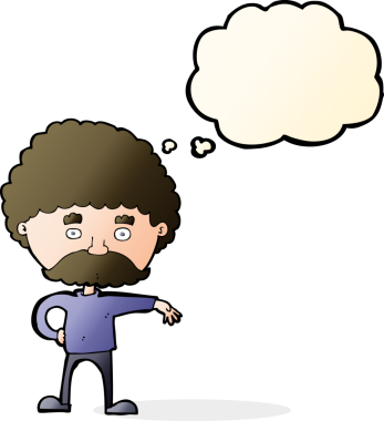 Bıyıklı bir karikatürist, bir insan tarafından çizilmiş düşünce baloncuğuyla kamp hareketi yapıyor.