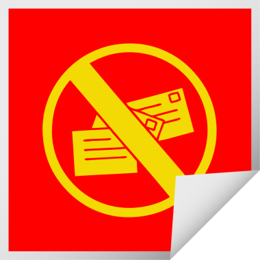 Bir insan tarafından çizilmiş bir levhanın kare soyma etiketi.