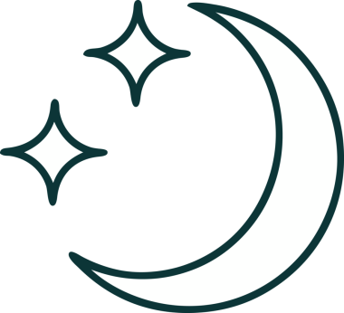 Bir insanın çizdiği ikonik ay ve yıldız dövmesi.