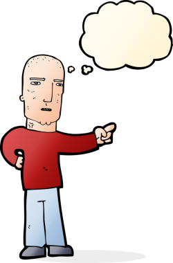 Bir insan tarafından çizilmiş düşünce baloncuğuyla işaret eden sert adam.