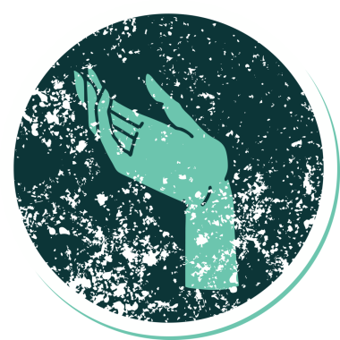 Bir insan tarafından çizilmiş sembolik dövmeli bir el resmi