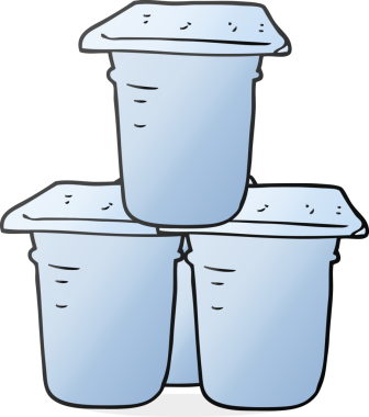 Bir insan tarafından çizilmiş serbest çizim yoğurt kapları.