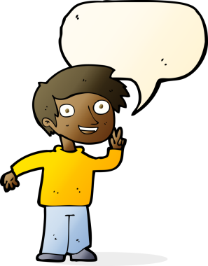 Bir insan tarafından çizilmiş konuşma balonuyla fotoğraf için poz veren çizgi film çocuğu.