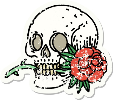 Geleneksel bir kafatası stili ve bir insan tarafından çizilmiş gül dövmesi.