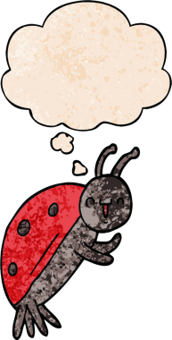 Bir insan tarafından çizilmiş grunge desenli düşünce baloncuğu olan sevimli bir uğur böceği çizgi filmi.