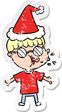 Bir insan tarafından çizilmiş Noel Baba şapkası takan gözlüklü bir çocuk.