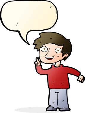 Bir insan tarafından çizilmiş konuşma balonuyla fotoğraf için poz veren çizgi film çocuğu.