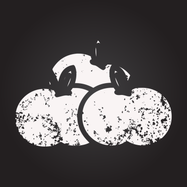 Bir insan tarafından çizilmiş karatahta elma simgesi yığını