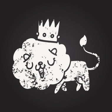 Tahta tebeşir karikatür aslanı ve bir insan tarafından çizilmiş taç.