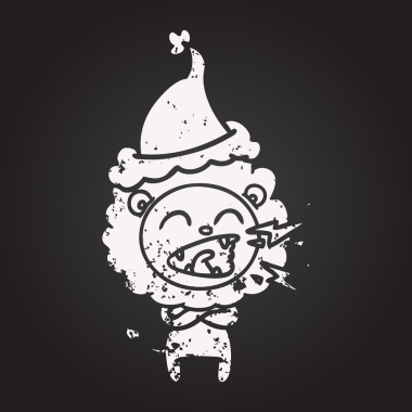 Kükreyen bir aslanın insan tarafından çizilmiş Noel Baba şapkasıyla çizilmiş kara tahta tebeşirli el resmi.