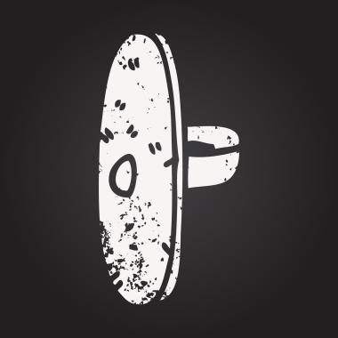 Kara tahta tebeşir siyah beyaz çizgi film ortaçağ kalkanı bir insan tarafından çizilmiş.