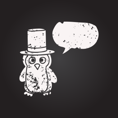 Tahta tebeşir serbest konuşma balonu çizilmiş penguen insan şapkası takıyor.