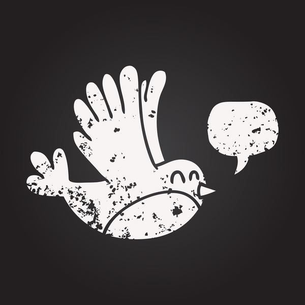 Tahta tebeşirle çizilmiş konuşma balonu karikatürü bir insan tarafından çizilmiş.