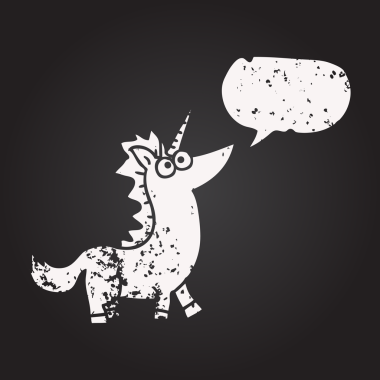 Tahta tebeşir serbest konuşma balonu tek boynuzlu at bir insan tarafından çizilmiş.