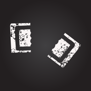 Bir insan tarafından çizilmiş kara tahta tebeşir film bileti simgesi