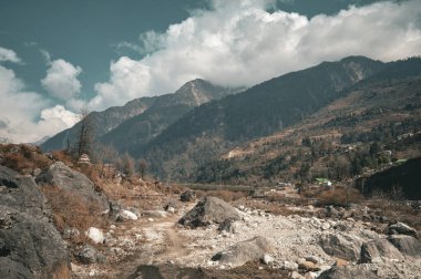 Himalaya Dağ Vadisi Manzarası. Himachal Pradesh Hindistan Güney Asya Pasifik